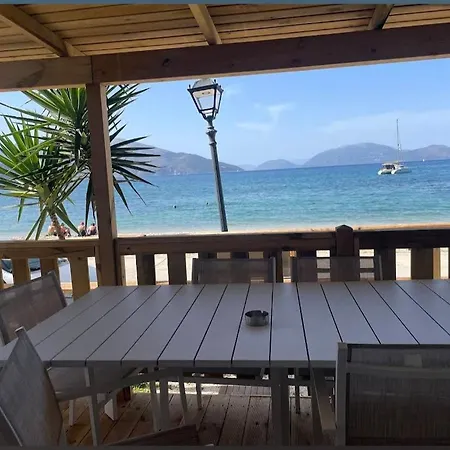 Karavomilos * 萨米