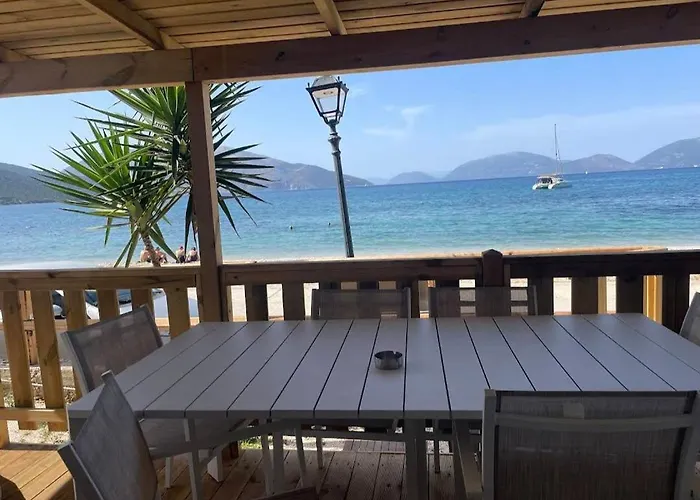 Karavomilos * Sami (Kefalonia)